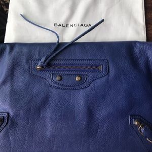 balenciaga clutch
